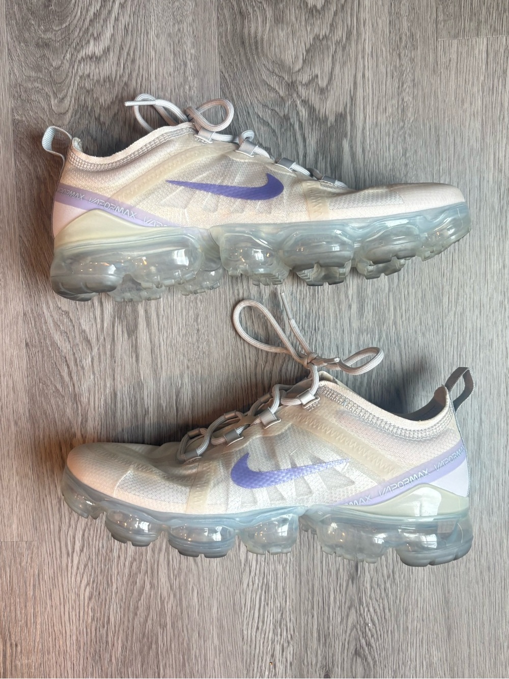 Nike Vapormax Flyknit Sneakers in Light Purple/White